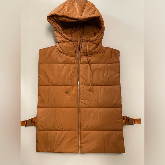 COS Buckled-side padded hood gilet NWOT - Picture 6 of 11